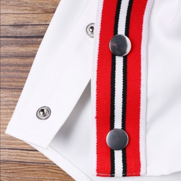 Matching Set - Picture 4 of 4